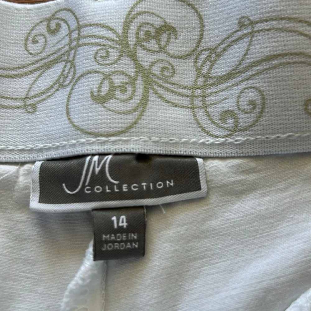 JM Collection White Straight Leg Pants - Picture 2 of 5